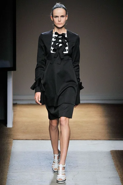 Look 5